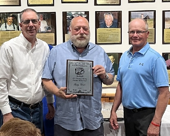 RU Amateur Handler of the Year presented to Gary Vitali.